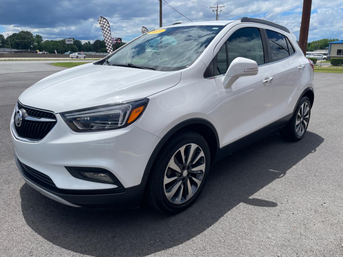 2019 White Buick Encore (KL4CJCSM7KB) with an 4-Cyl, Turbo, 1.4 Liter engine, Automatic, 6-Spd w/Overdrive and Shift Control transmission, located at 8008 Warden Rd, Sherwood, AR, 72120, (501) 801-6100, 34.830078, -92.186684 - Photo#3